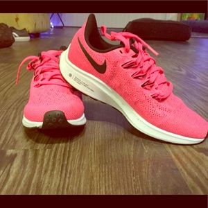 Nike Women’s AIR zoom Pegasus Running Shoe